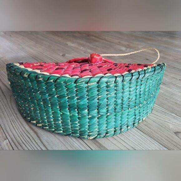 Vintage Woven Watermelon Slice Bag – Straw Rattan Crossbody - Picture 3 of 10